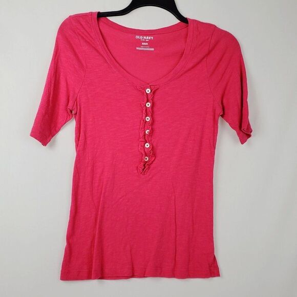 Old Navy Womens MEDIUM Pink SS 6 Button Ruffle Top - Picture 1 of 3